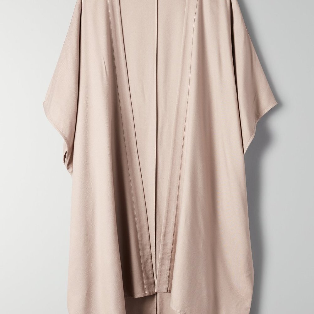 🇨🇦 Aritzia Azure Skies Aitken Blouse - Picture 5 of 14